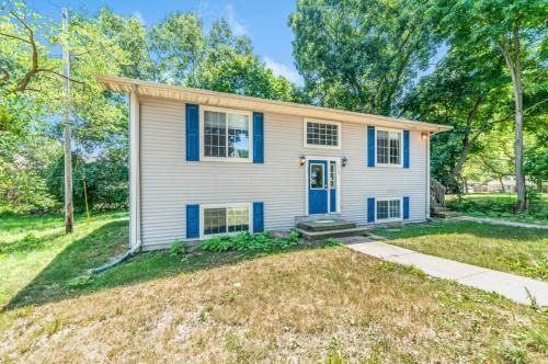 3429 W Michigan Ave - Photo 2 of 25