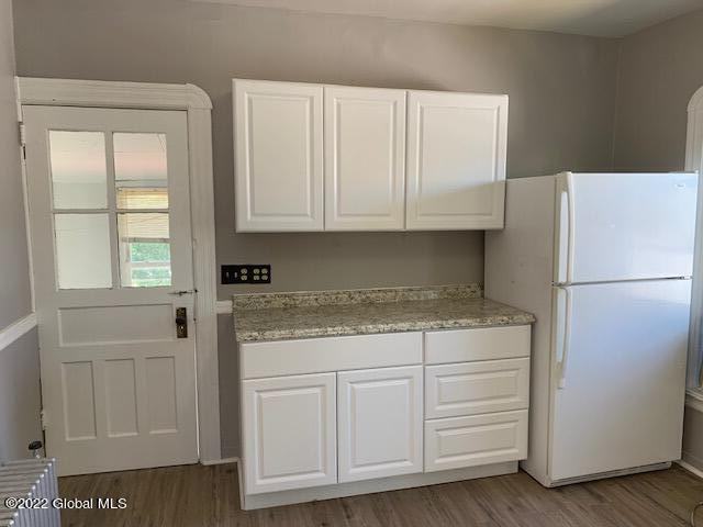 2301 Van Vranken Ave - Photo 2 of 7