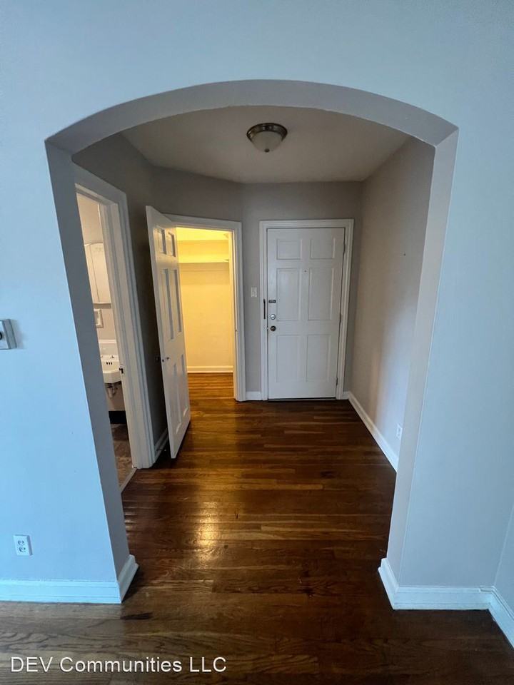 The Farber House - Photo 2 of 7