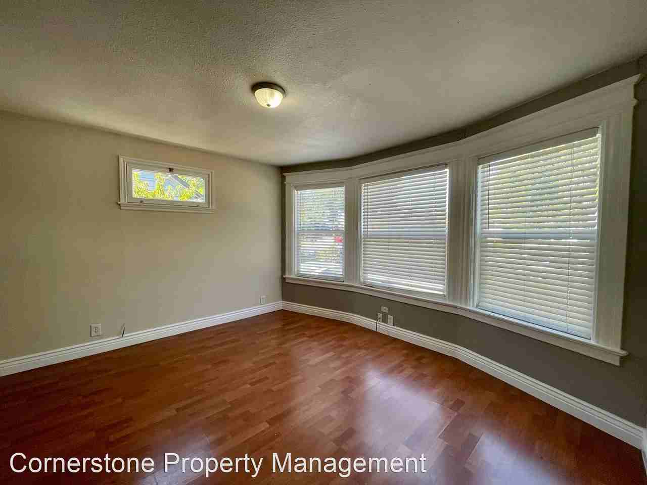 831 N. 11th St - Photo 3 of 6