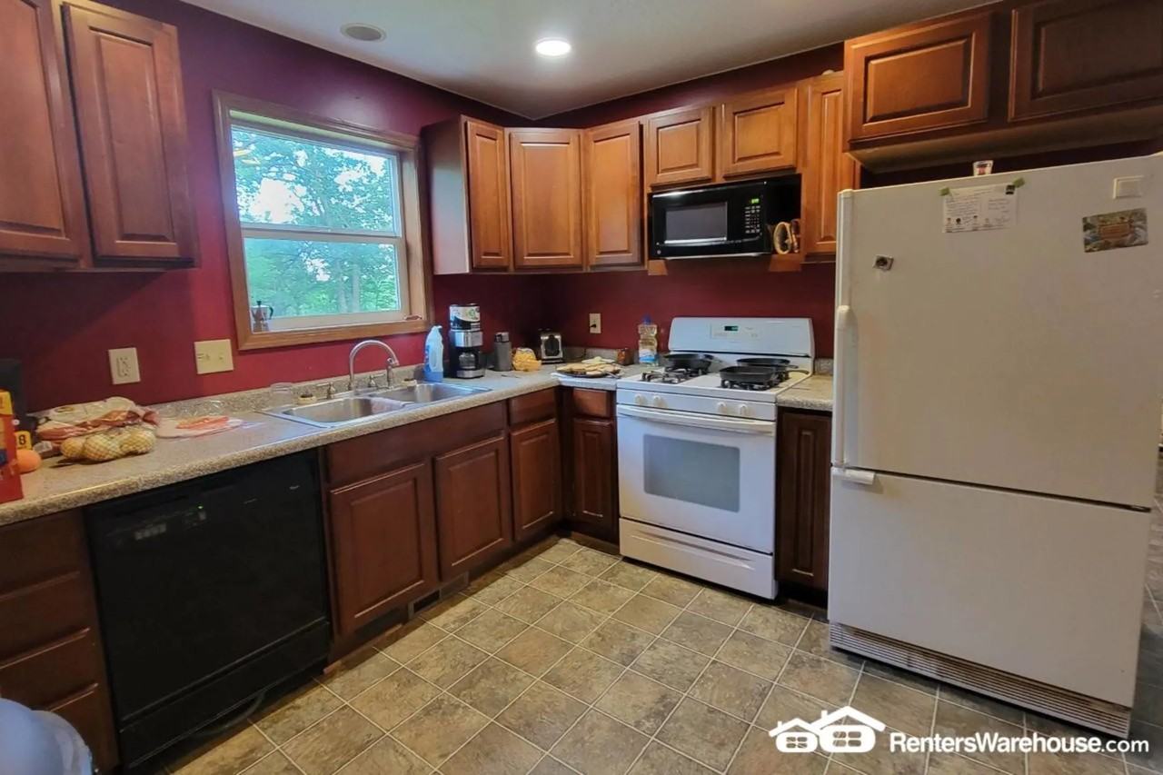 16294 Tigua Rd - Photo 2 of 23