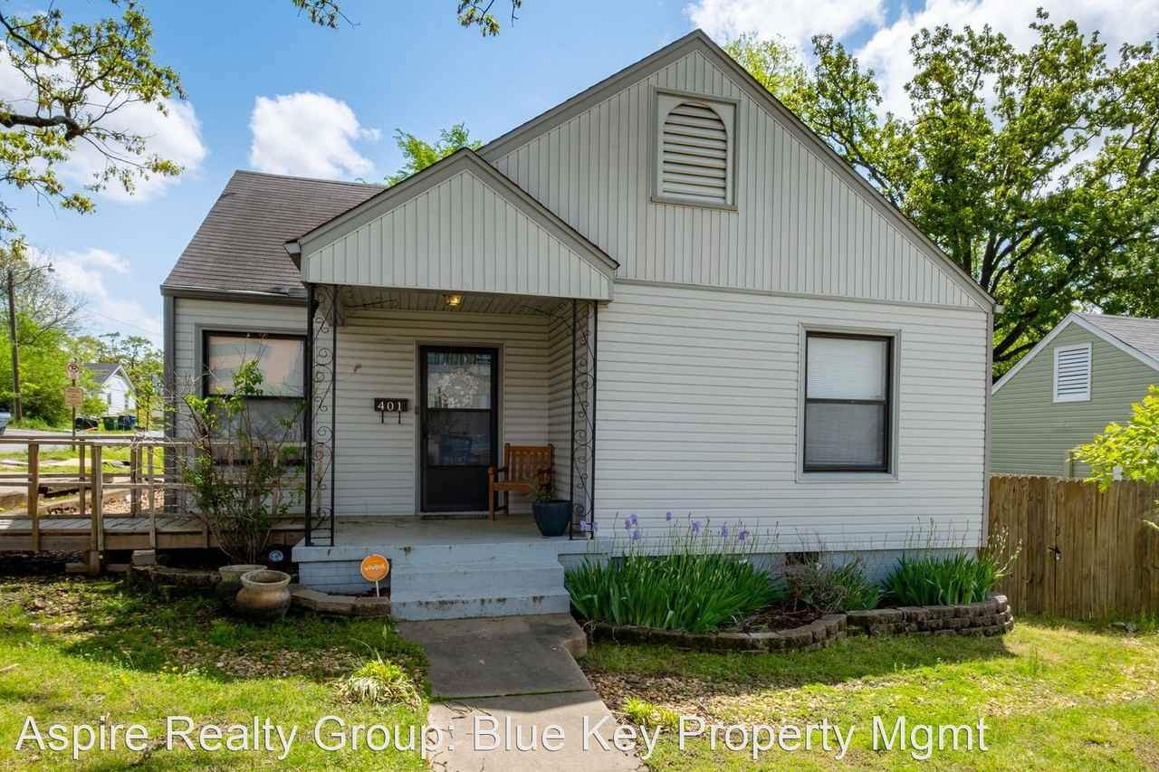 401 Uams Blvd - Photo 2 of 45