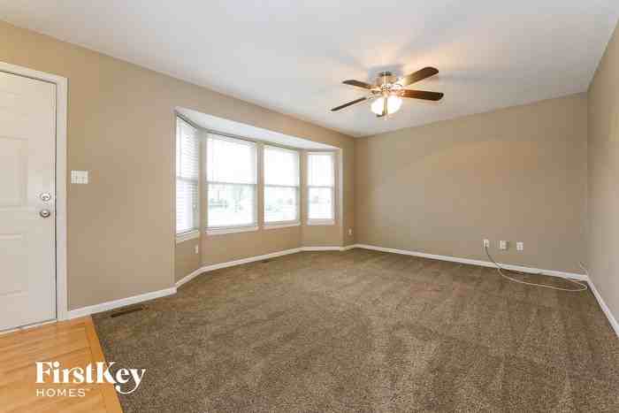 11400 N Wyandotte St - Photo 3 of 15