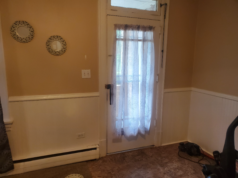 721 7th St - Photo 2 of 12