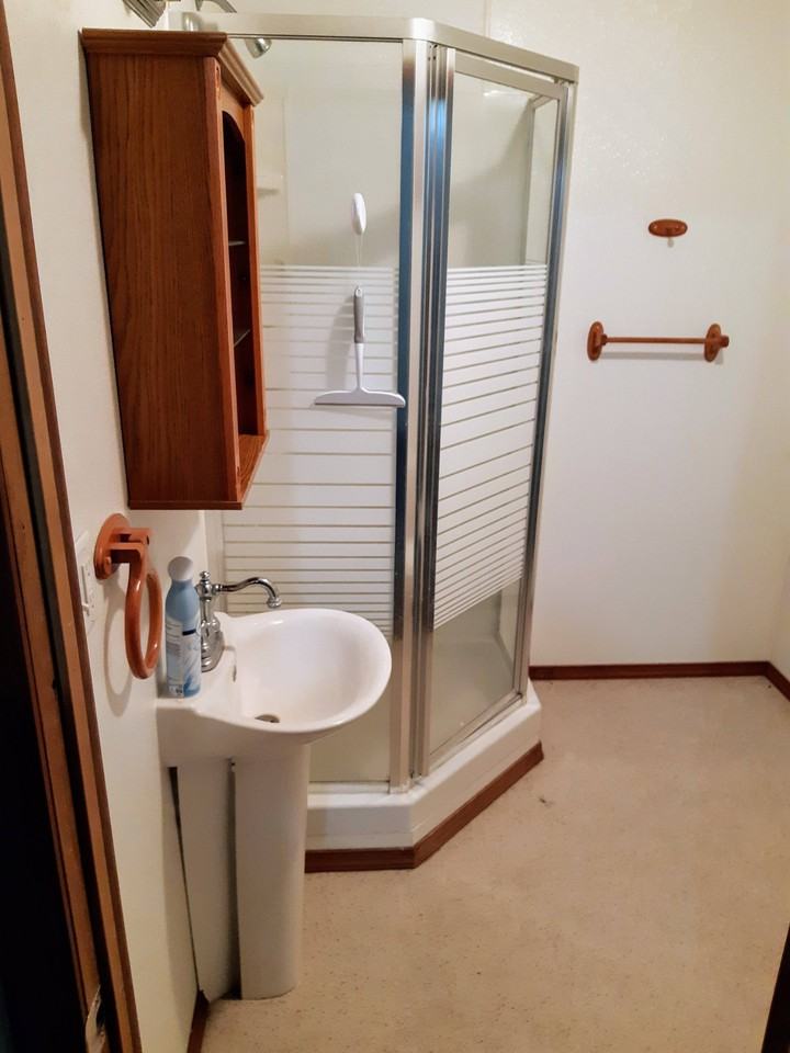 6105 Brown Street - Photo 2 of 6