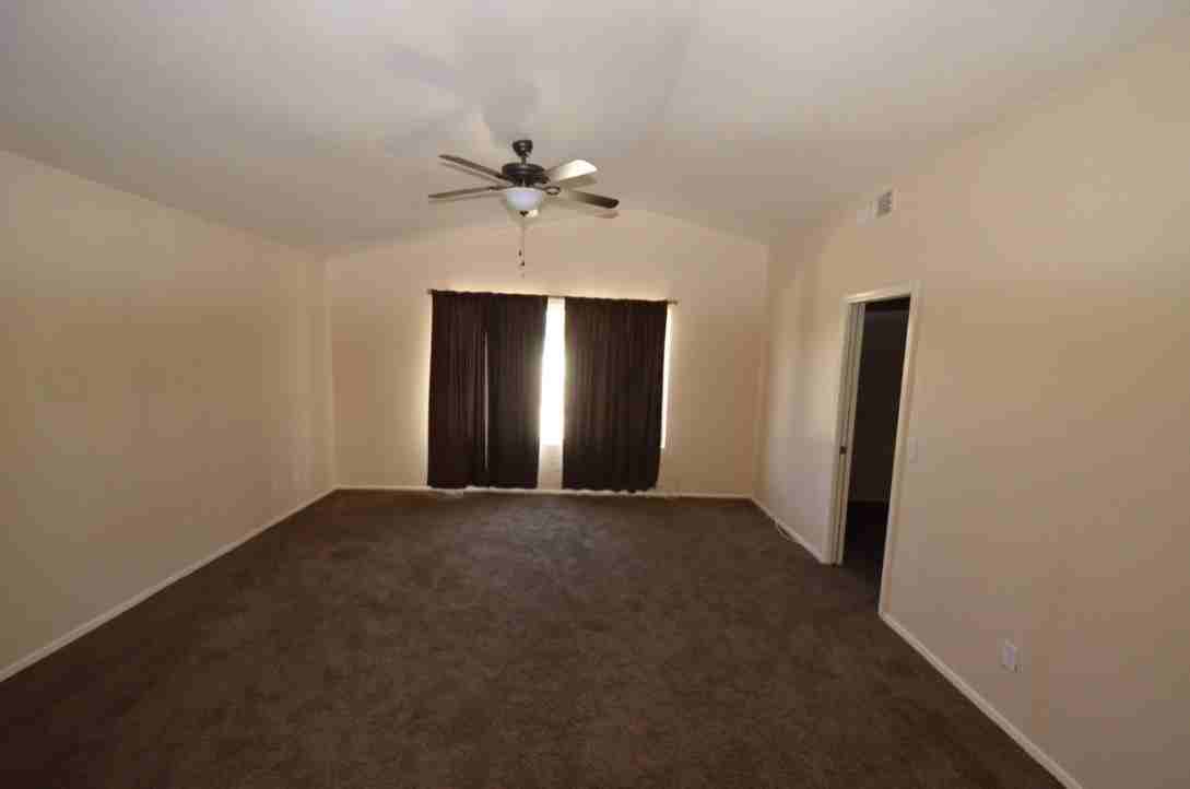 886 W Bruce Ave #1 - Photo 7 of 13