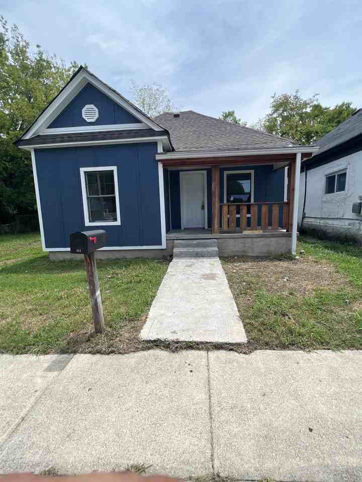 412 N Hawthorne St #1 - Photo 2 of 15