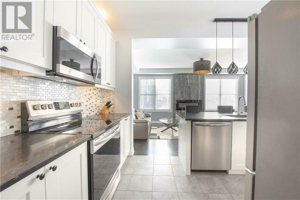 225 Ponderosa Street - Photo 5 of 11