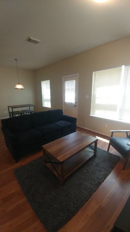 3512 Canfield St - Photo 3 of 18