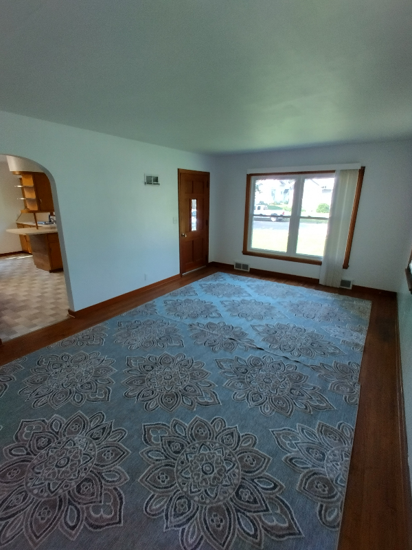 813 S Prairie Ave - Photo 5 of 13