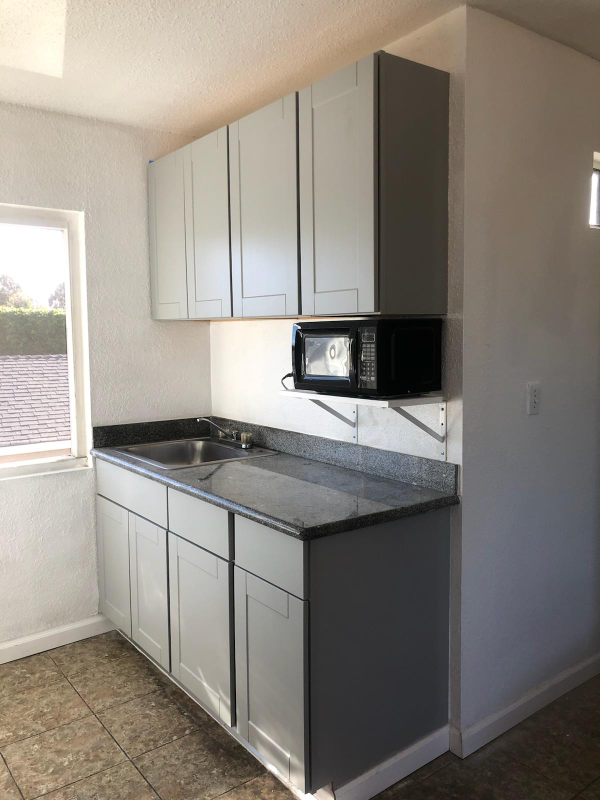 1225 Beacon Ave - Photo 3 of 16