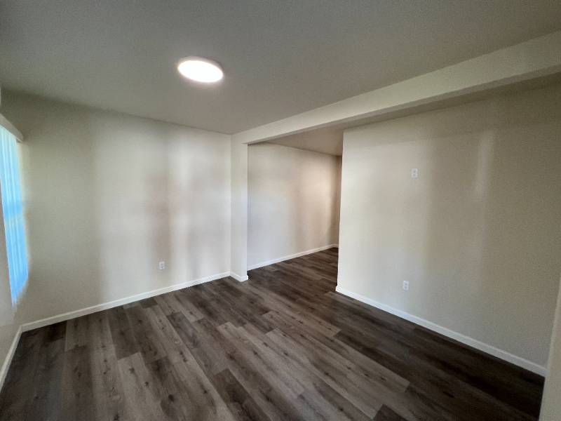 942 North Van Ness Avenue - Photo 2 of 11