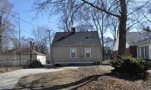 19781 Sumner - Photo 2 of 17