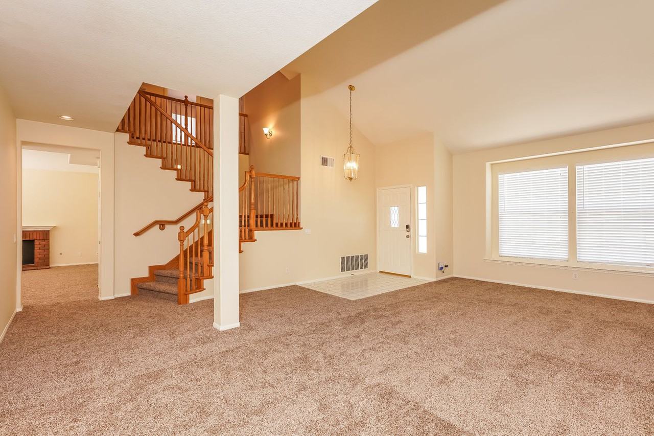 45277 Callesito Burgos - Photo 3 of 20