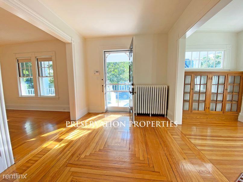10 Hyde St - Photo 3 of 9