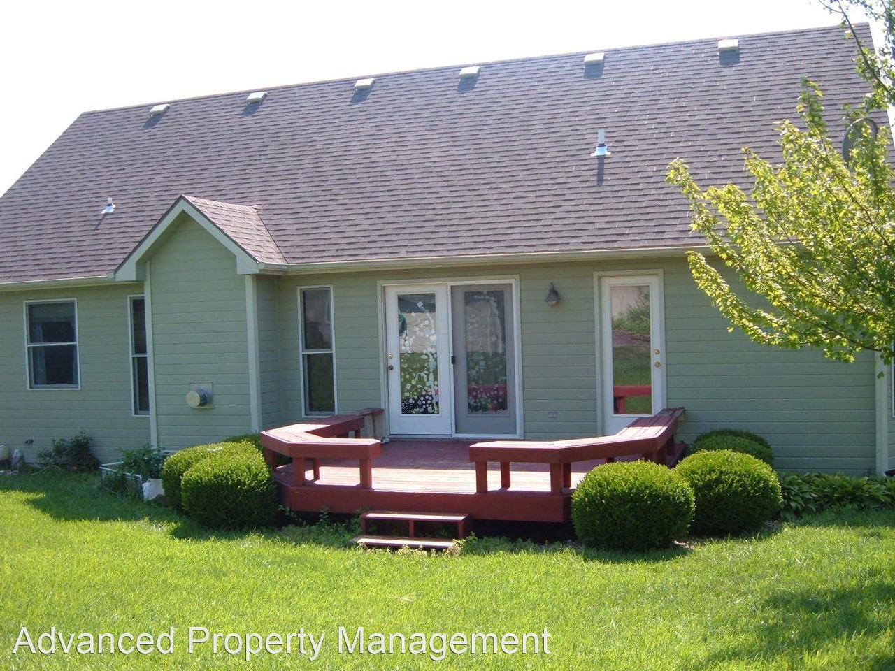 2040 Estella Dr - Photo 2 of 35