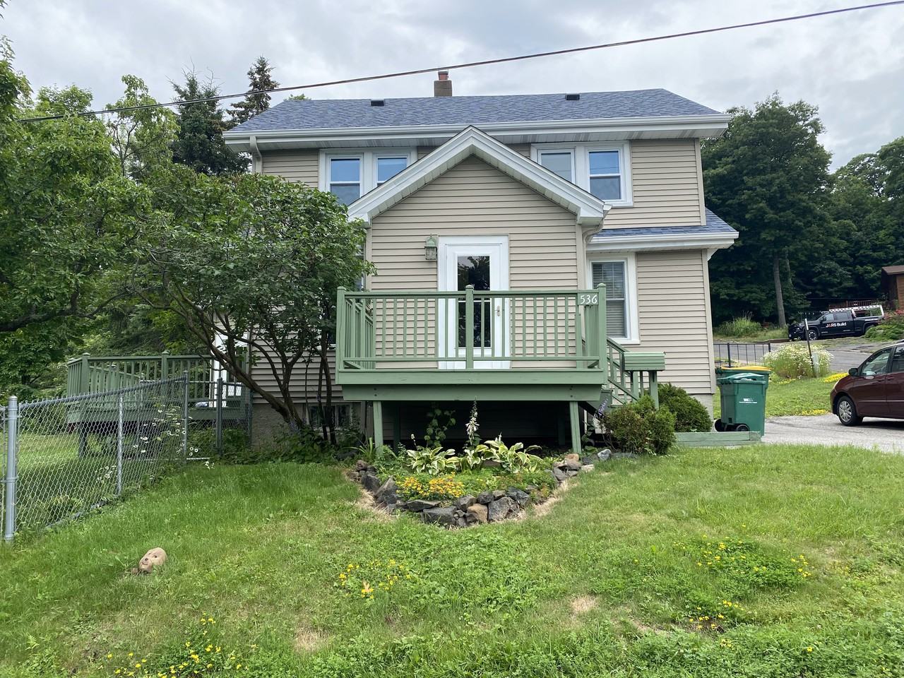 536 Park Street - Photo 2 of 34