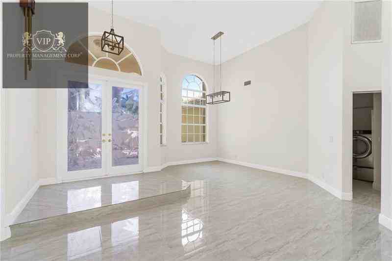 1812 Northwest 124th Avenue - Photo 2 of 25