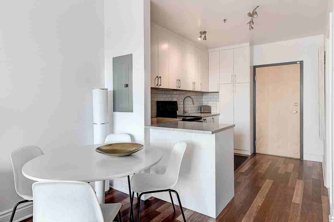 801 Rue Sherbrooke Est #502