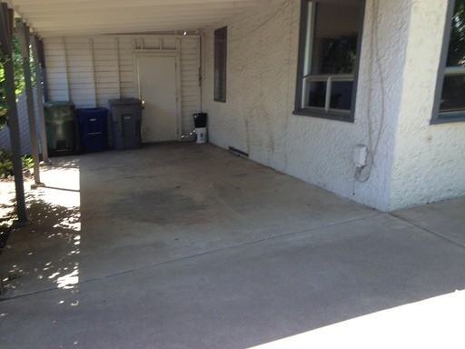 1731 Henry Ave - Photo 3 of 13