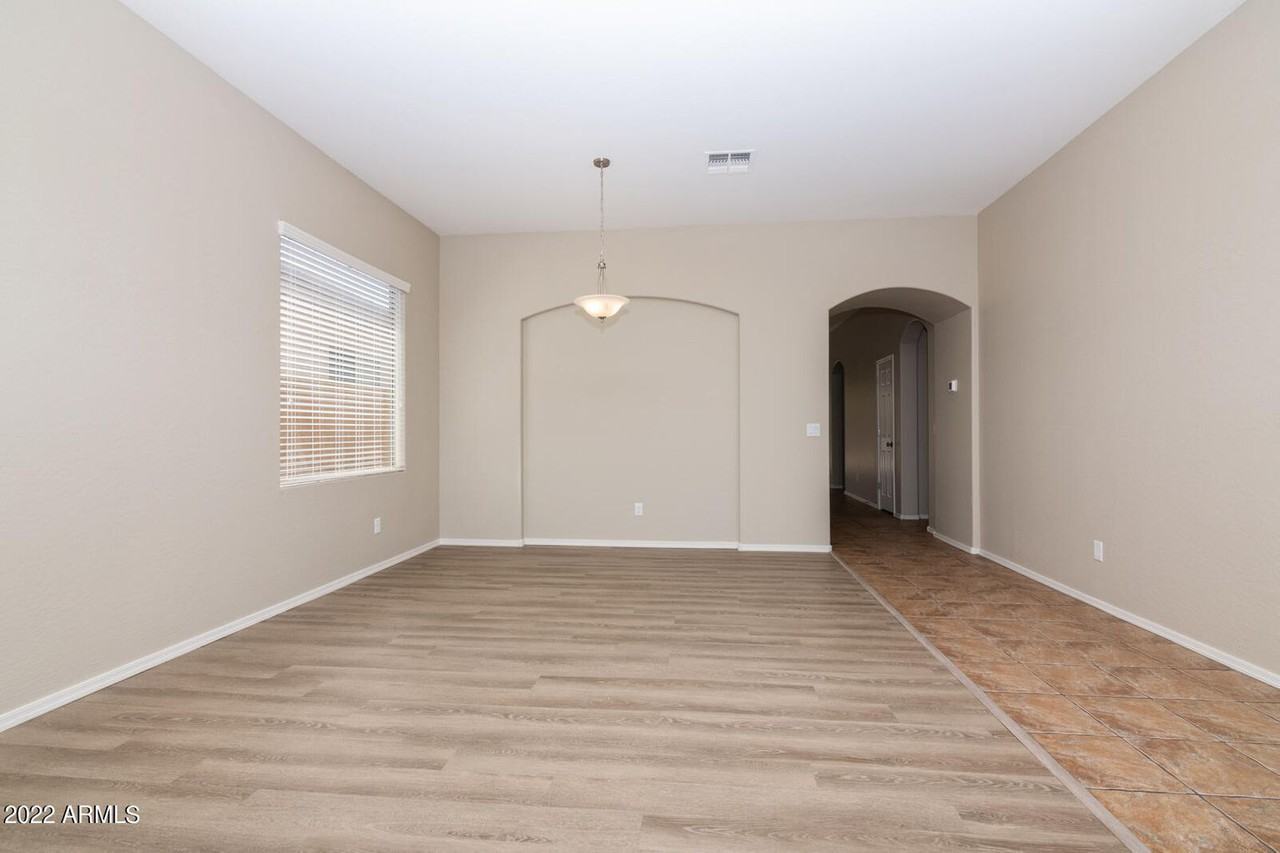 5525 West Darrel Road - Photo 2 of 15