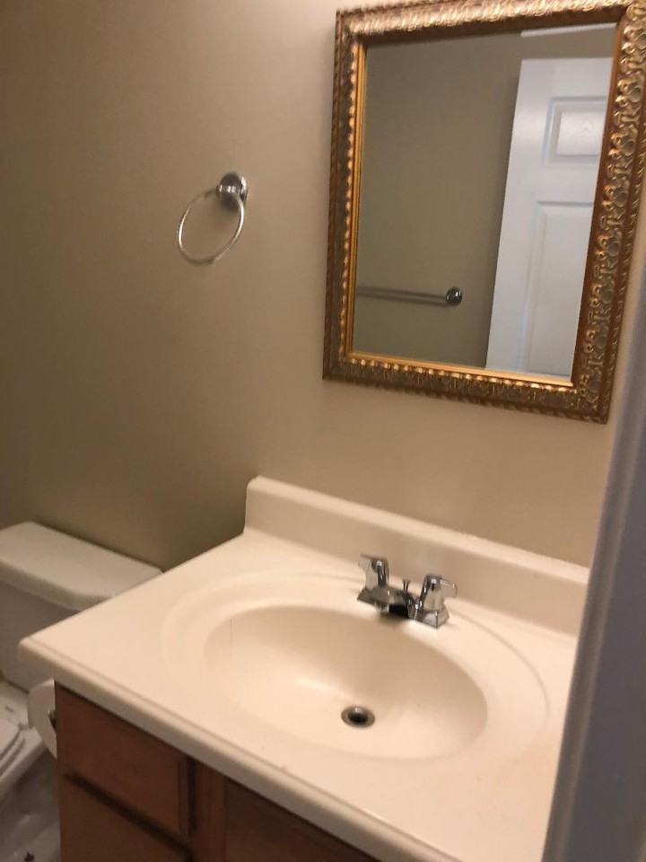 301 N Greenbriar Rd Apt 2 #2 - Photo 6 of 15