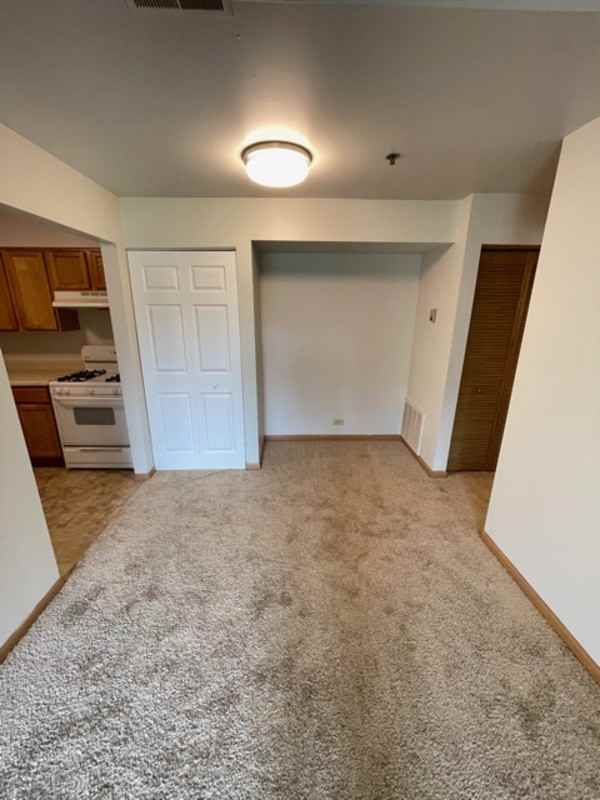 932 W Rollins Rd #932F - Photo 3 of 5