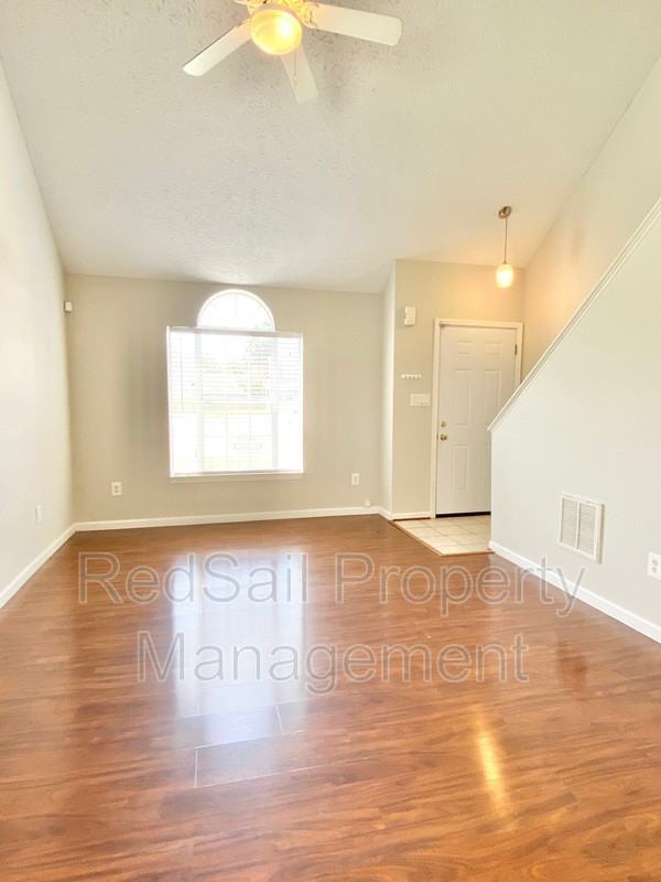 308 Jacks Pl - Photo 4 of 17