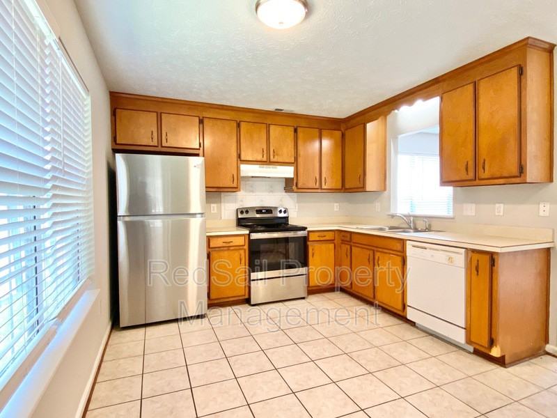 308 Jacks Pl - Photo 6 of 17