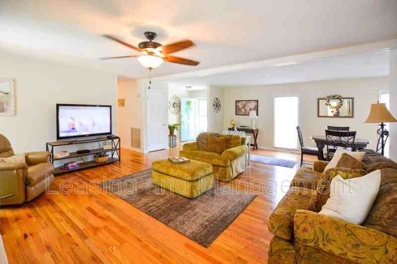 1265 Cornwallis Rd - Photo 7 of 23