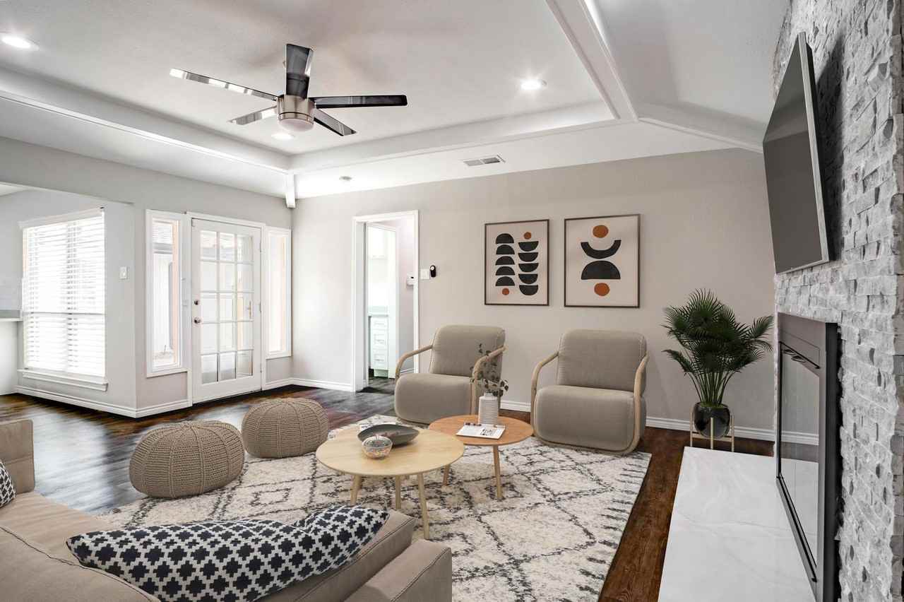 15820 Meadow Vista Dr - Photo 2 of 24