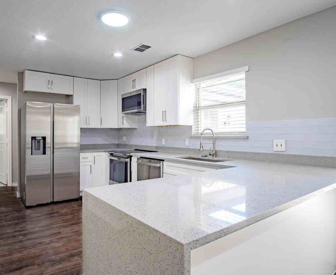 15820 Meadow Vista Dr - Photo 6 of 24