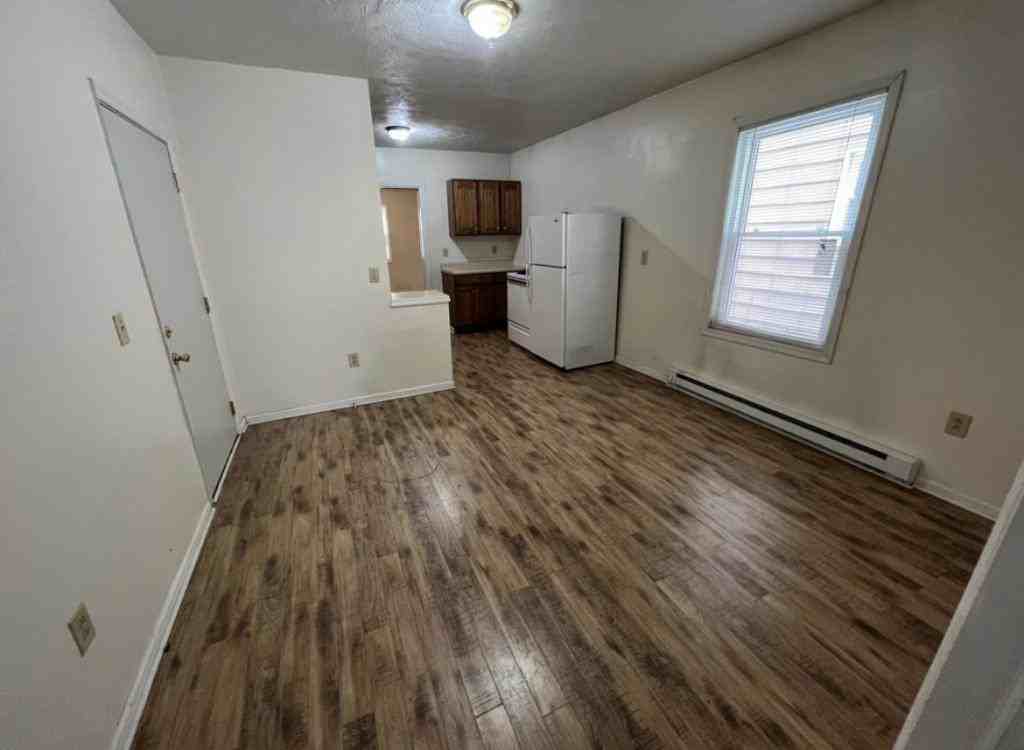 728 Beaver Ave - Photo 6 of 15