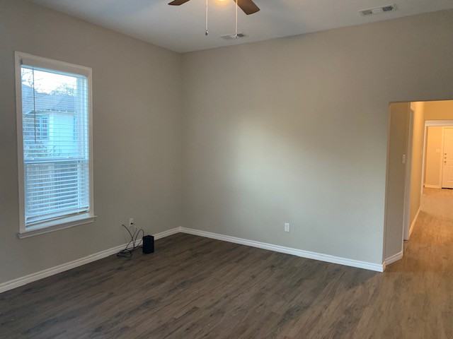 823 W Day St #823 - Photo 5 of 21