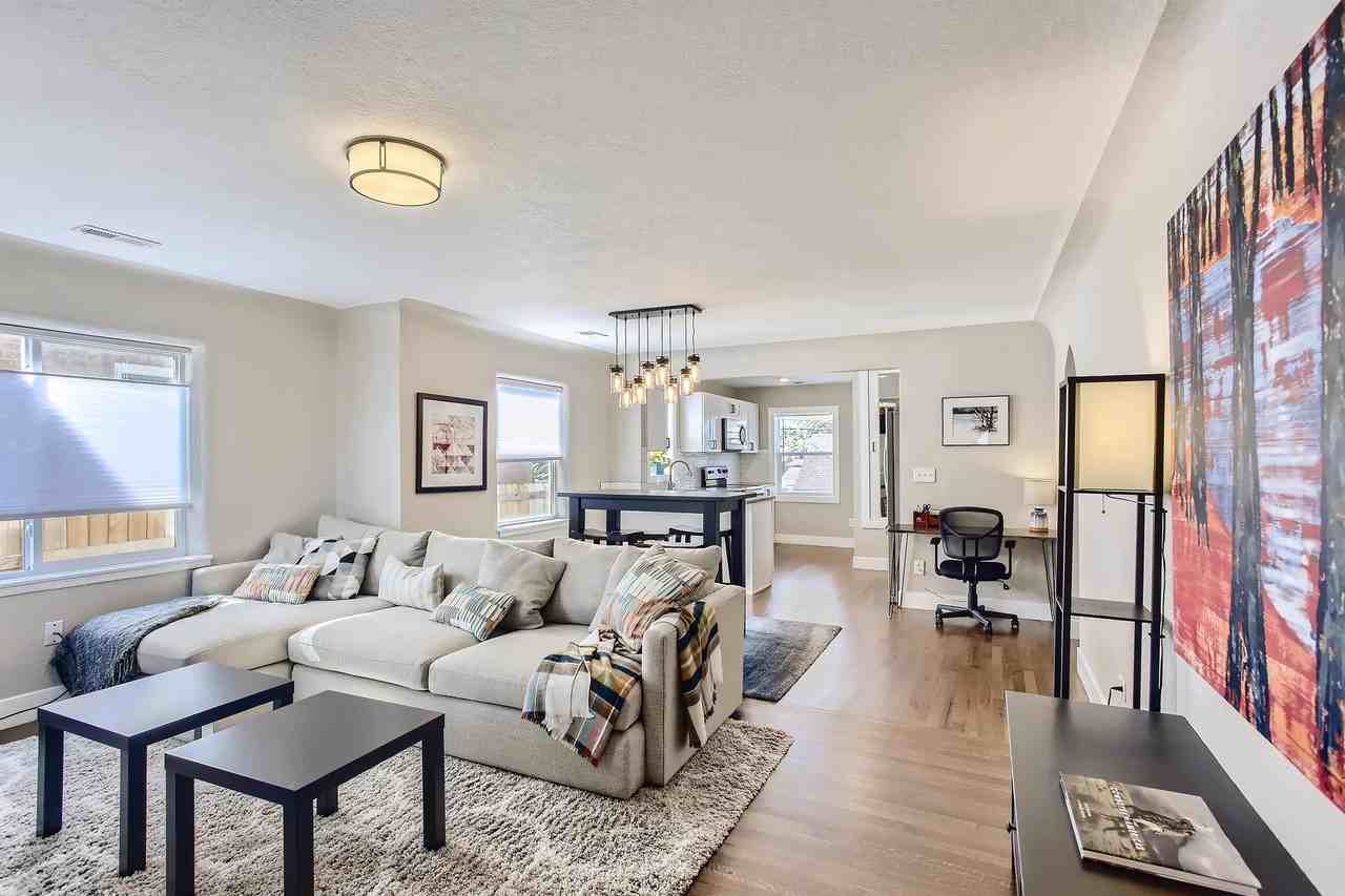 3457 N Steele St #1 - Photo 4 of 17