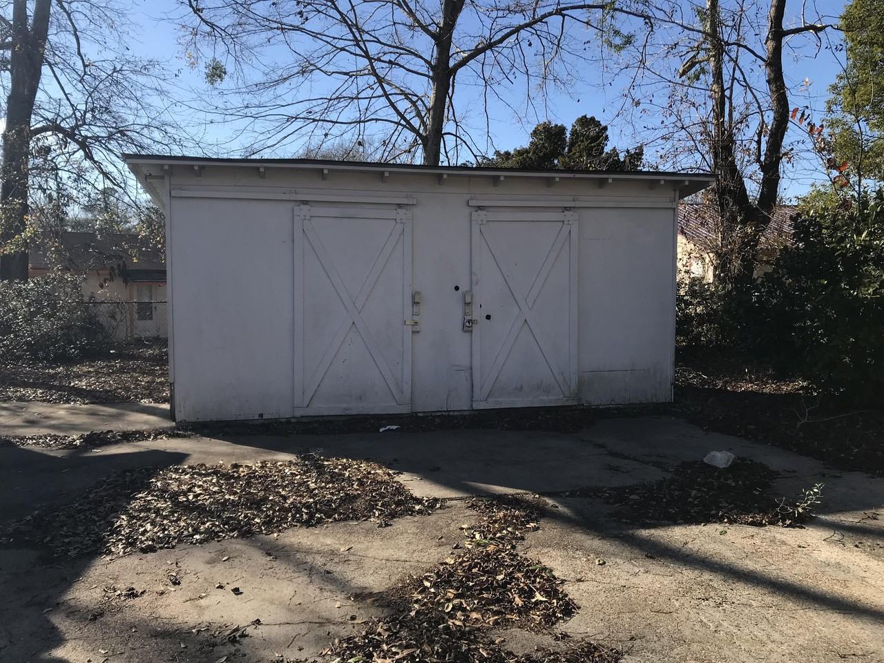 2801 Woodlawn Ave #2801 - Photo 3 of 5