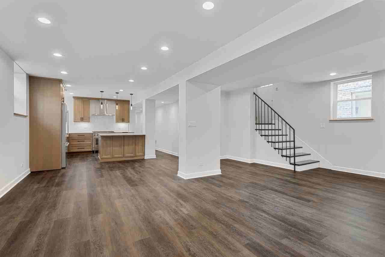 3700 North Magnolia AvenueUnit 3 #3 - Photo 3 of 16