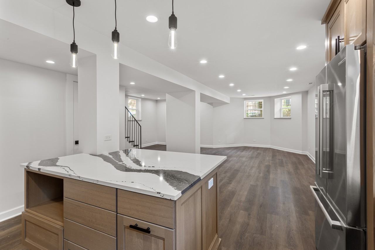 3700 North Magnolia AvenueUnit 3 #3 - Photo 4 of 16