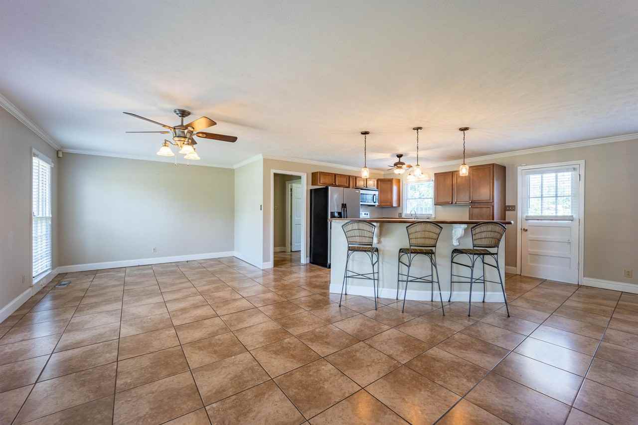 407 Holly Dr #1 - Photo 5 of 18