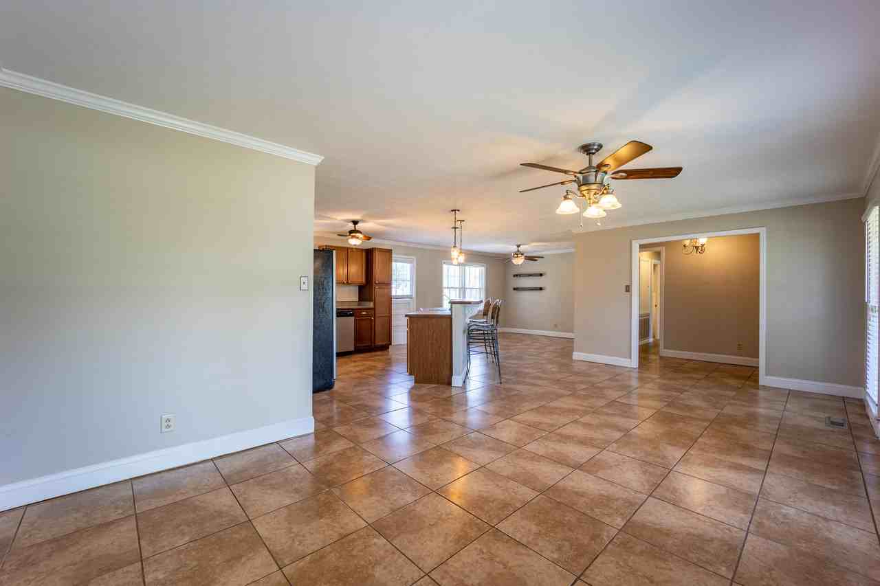 407 Holly Dr #1 - Photo 6 of 18