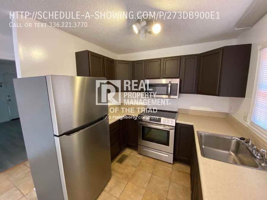 802 Glendale Dr - Photo 2 of 24