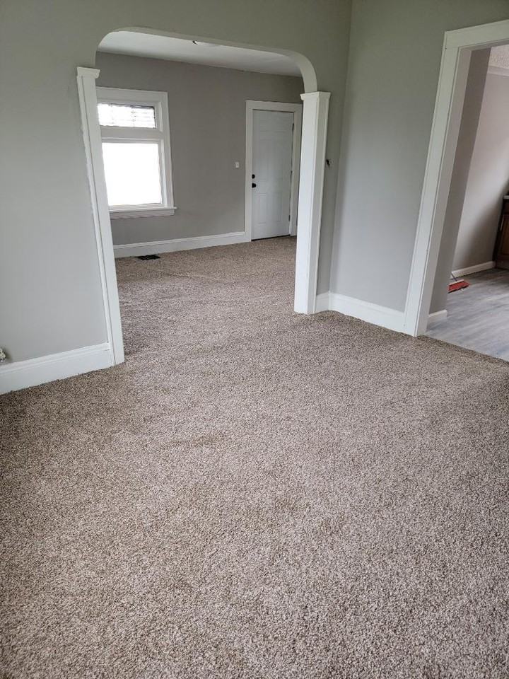 3768 E 126th St - Photo 3 of 4