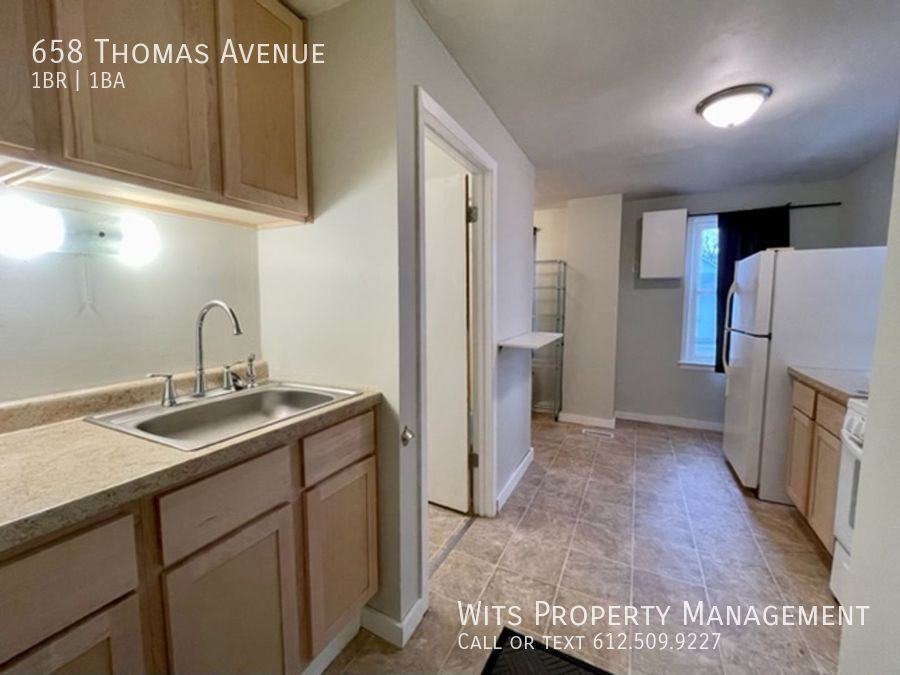 658 Thomas Ave #658 - Photo 2 of 9