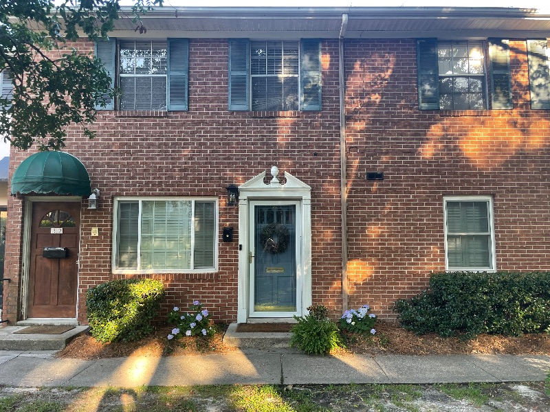 2846 Walton Way #33