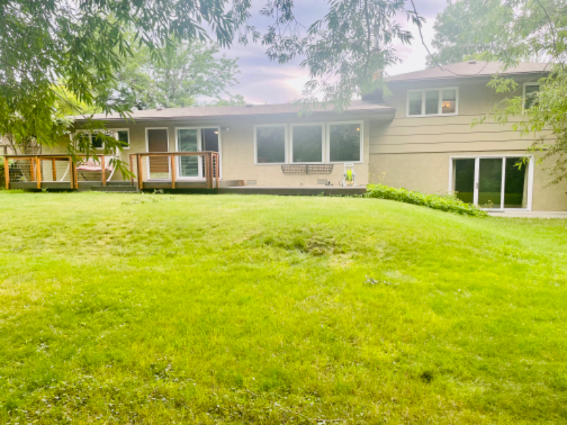 613 S 8th St - Photo 3 of 36