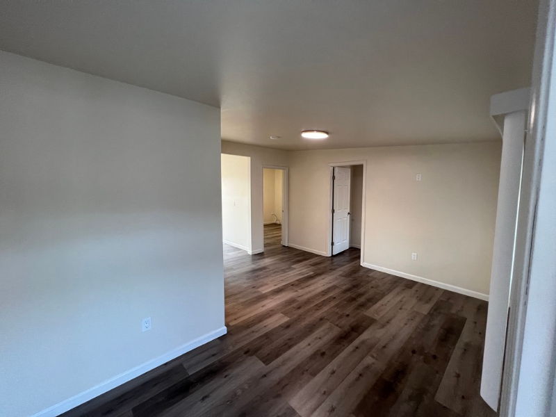 946 N Van Ness Ave - Photo 2 of 9