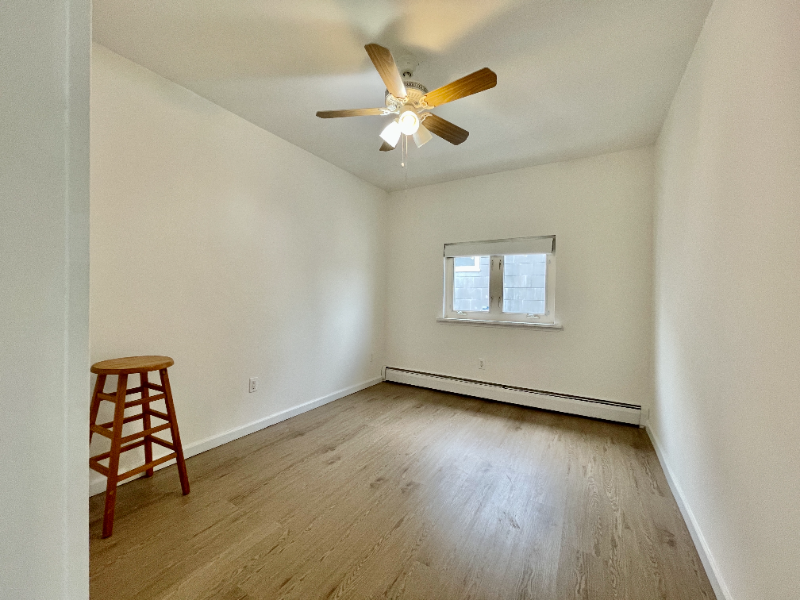 1159 Throggmorton Ave #2 - Photo 3 of 12