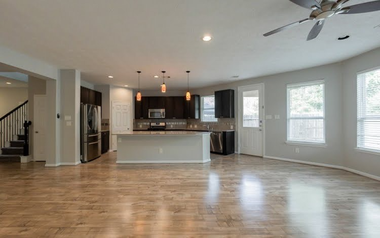 15835 Copper Springs Ln - Photo 3 of 11