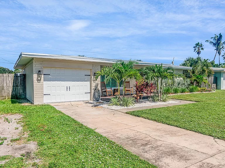 181 Berkeley St - Photo 2 of 21