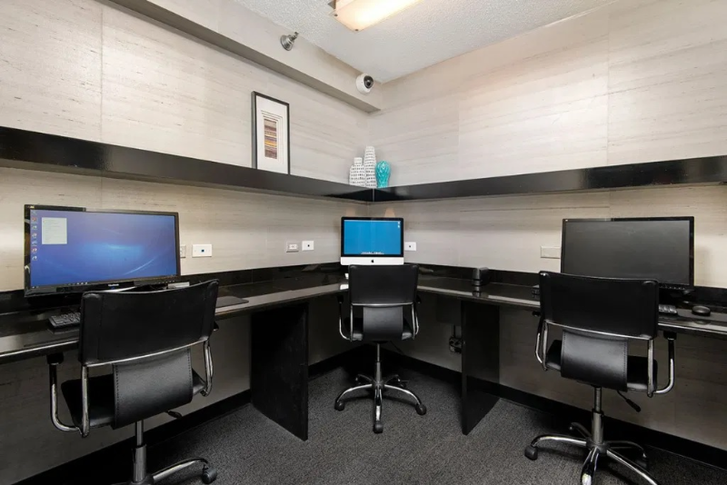 700 N Rush St #1905 - Photo 2 of 8